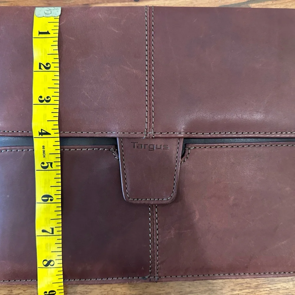 Targus Dark Brown Leather Laptop Bag